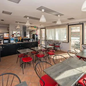 3* Otel Center 1